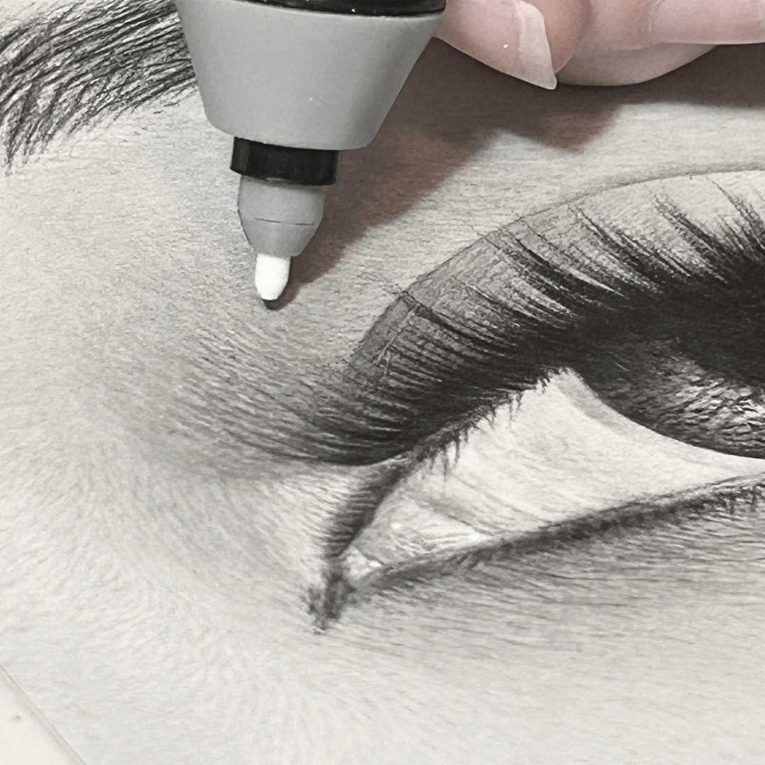 A Guide to Completing Impressive Hyperrealistic Graphite Pencil Drawings